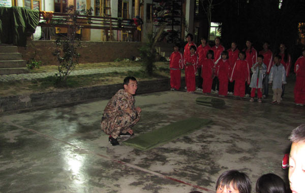 学习标准叠军被